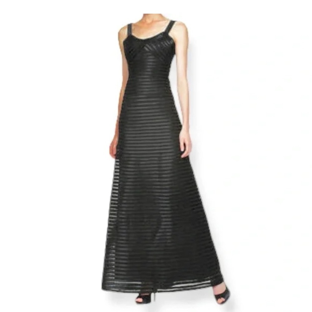 BCBGMAXAZRIA Satin/Mesh Sweetheart Neckline Evening Cocktail Gown/Prom/Wedding
